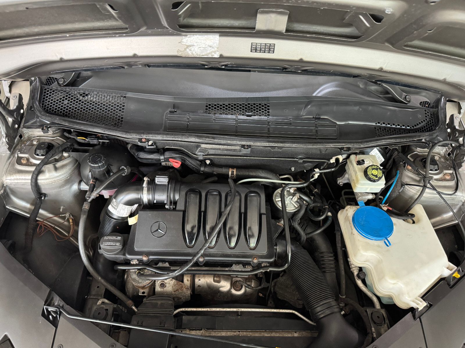 Fahrzeugabbildung Mercedes-Benz B 200 CDI AUTOMATIK SPORTPAKET BI-XENON KAMERA