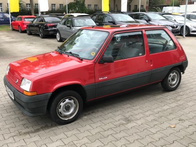 Renault R 5