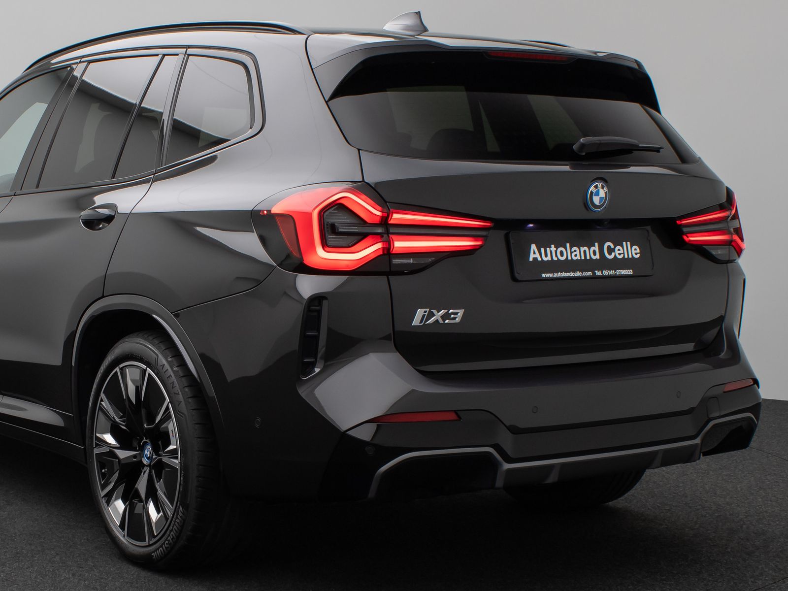 Fahrzeugabbildung BMW iX3 Impressive M Sport Panorama 360°HUD DAB H/K