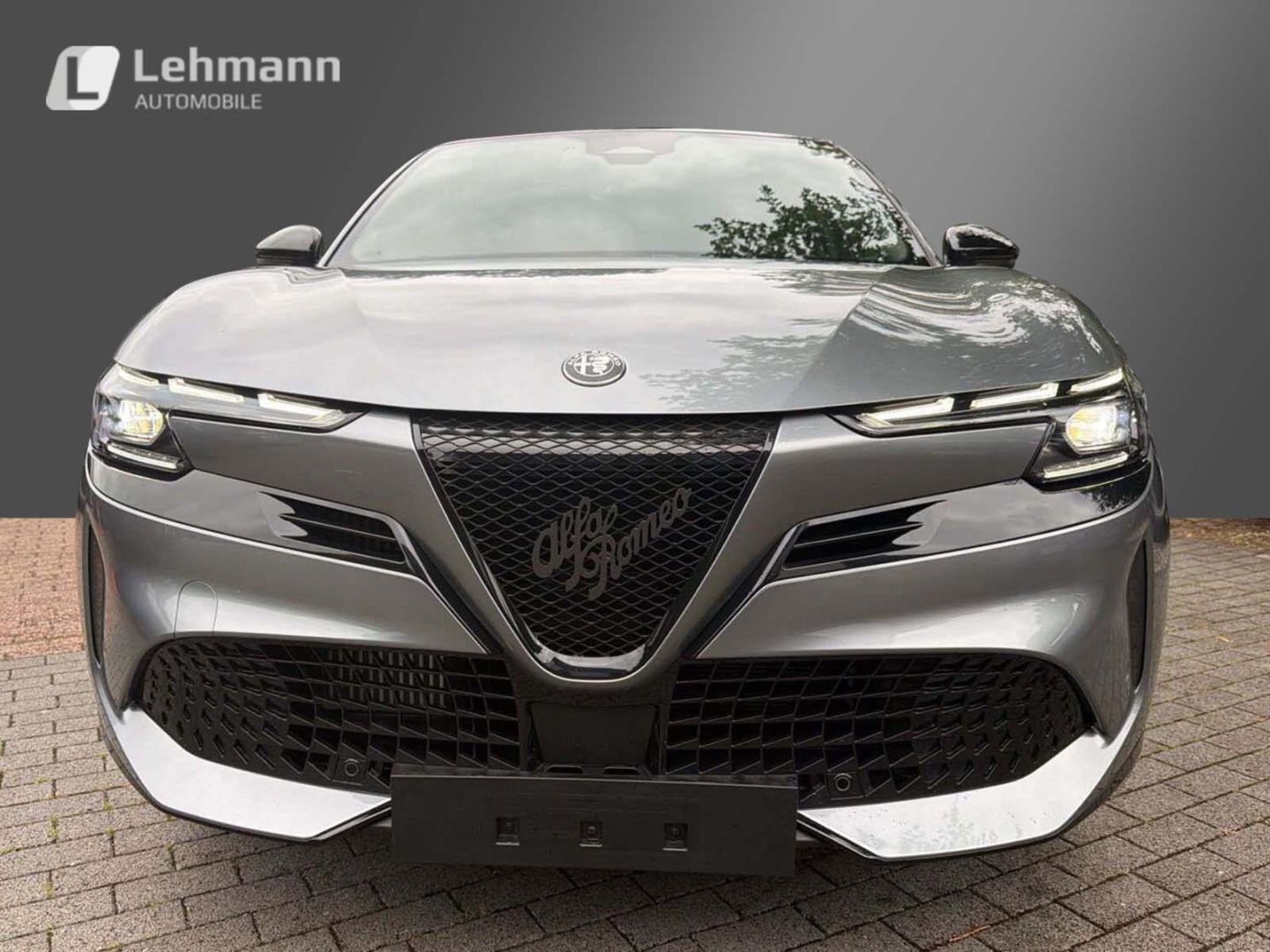 Fahrzeugabbildung Alfa Romeo Junior Ibrida Sport Speciale 1,2 VGT 107kW MY26