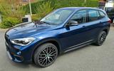 BMW X1 sDrive20i  Steptronic DCT - BMW X1: Sdrive20d