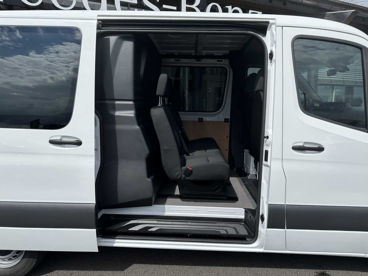 Fahrzeugabbildung Mercedes-Benz Sprinter 315 CDI DoKa/Mixto AHK3,5t Klima Kamera