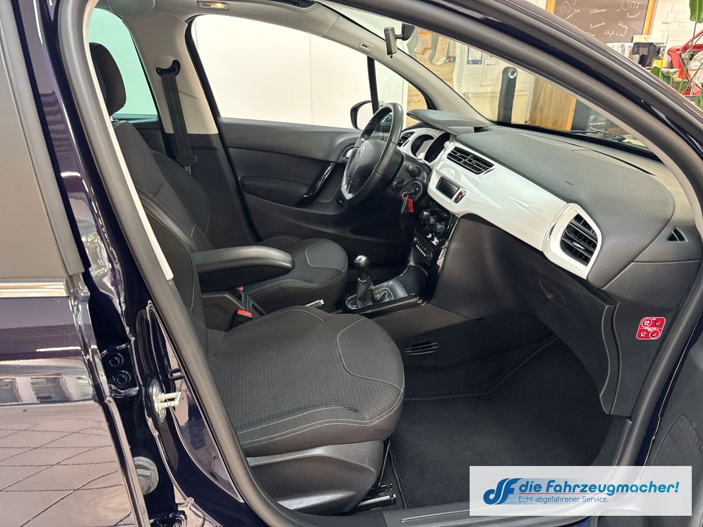 Fahrzeugabbildung Citroën C3 Selection Notbremsass. Temp Tel.-Vorb. PDC Ko