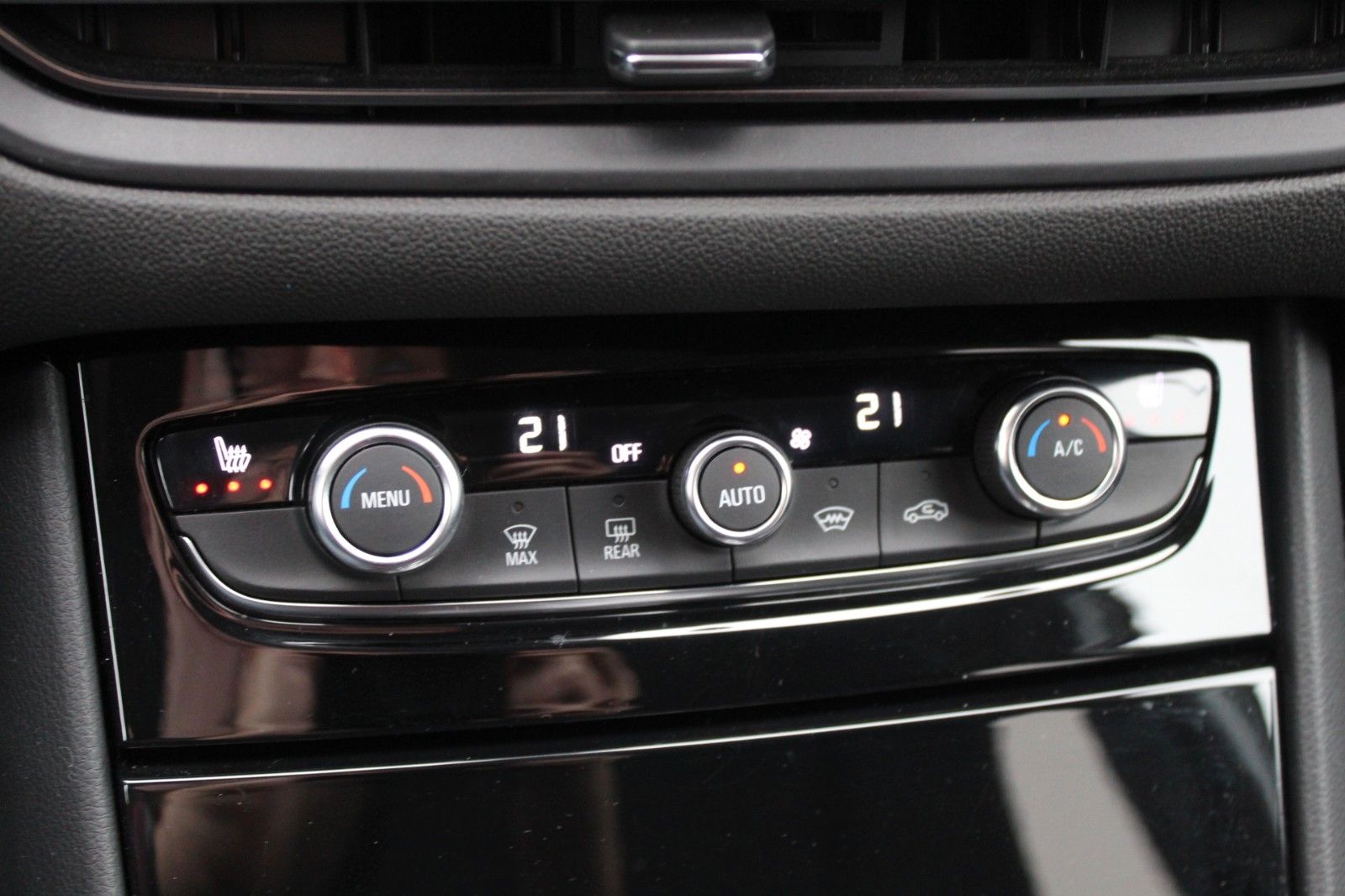 Fahrzeugabbildung Opel Grandland GS Line Automatik*Kamera*Sitzheizung