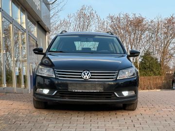 Bild 2 VW Passat Variant Trendline BlueMotion