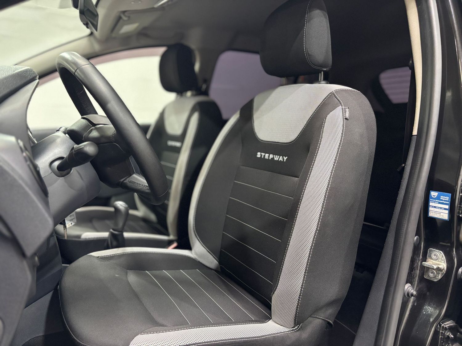 Fahrzeugabbildung Dacia Sandero Stepway#Kamera#Navi#Tempomat