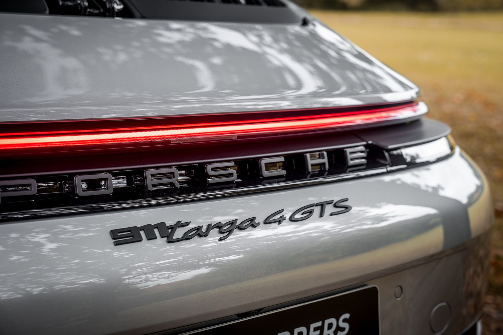 Fahrzeugabbildung Porsche 911 992 .2 Targa 4 GTS T-Hyb. BURMESTER|LIFT|930