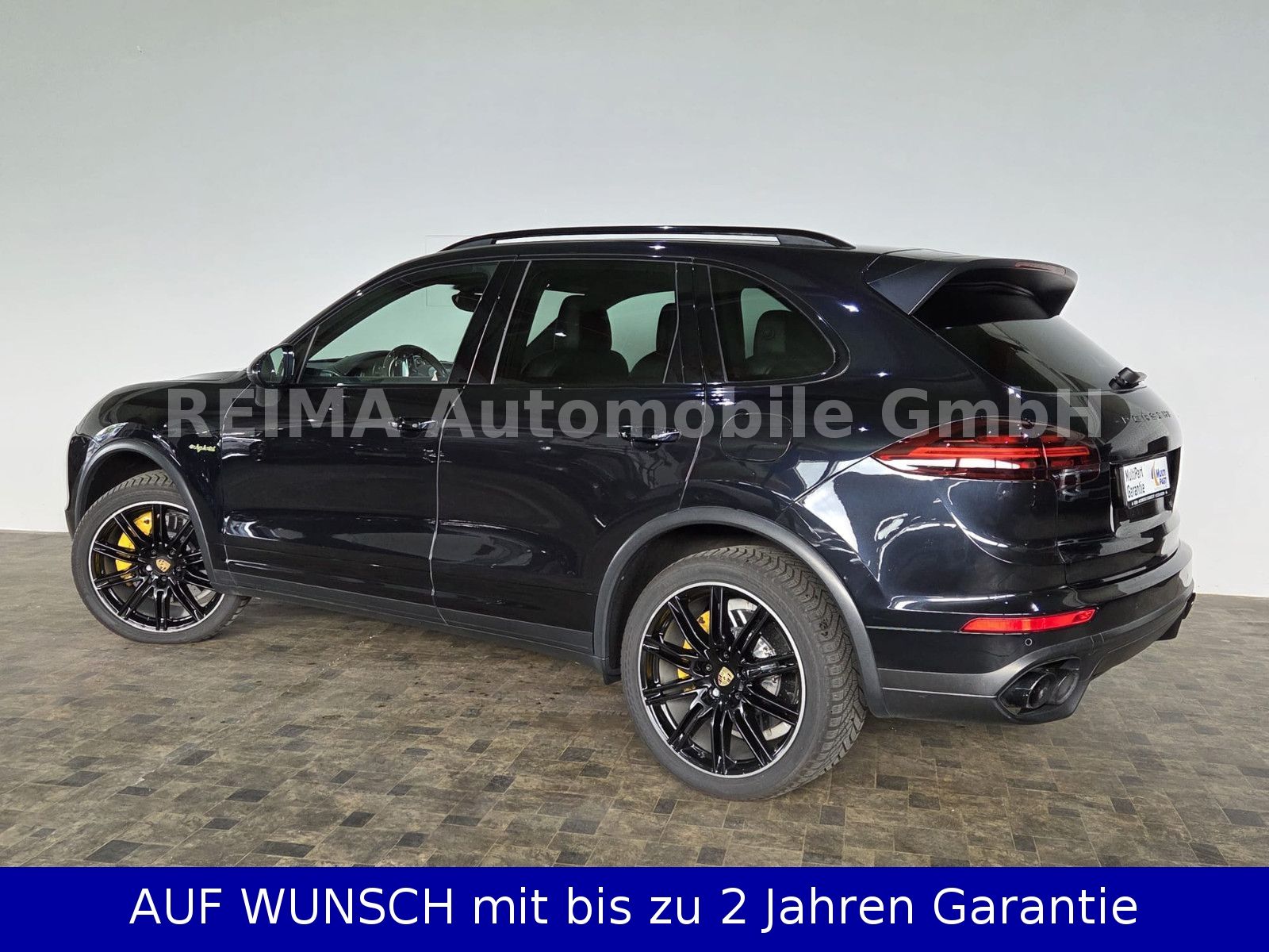 Fahrzeugabbildung Porsche Cayenne S E-Hybrid, Chrono, Pano, LED