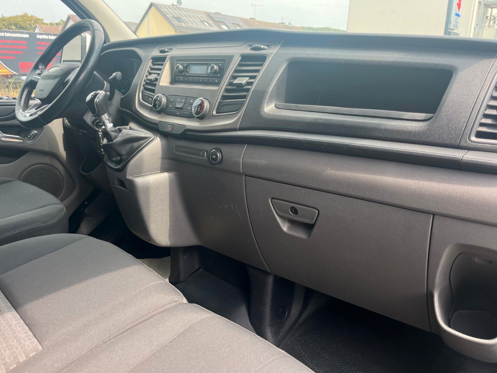 Fahrzeugabbildung Ford Transit Custom Kasten 300 L2 Trend