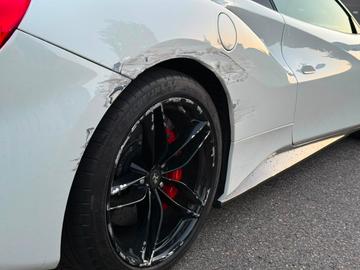 صورة 9 لـ 2018 Ferrari 488 GTB