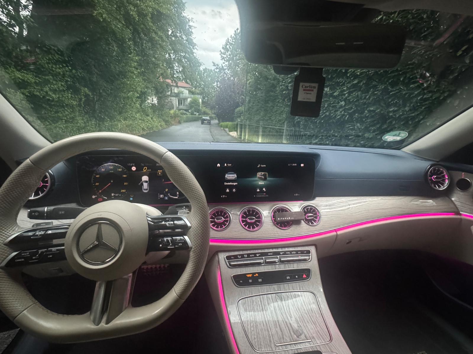 Mercedes-Benz E 220 d Autom. -