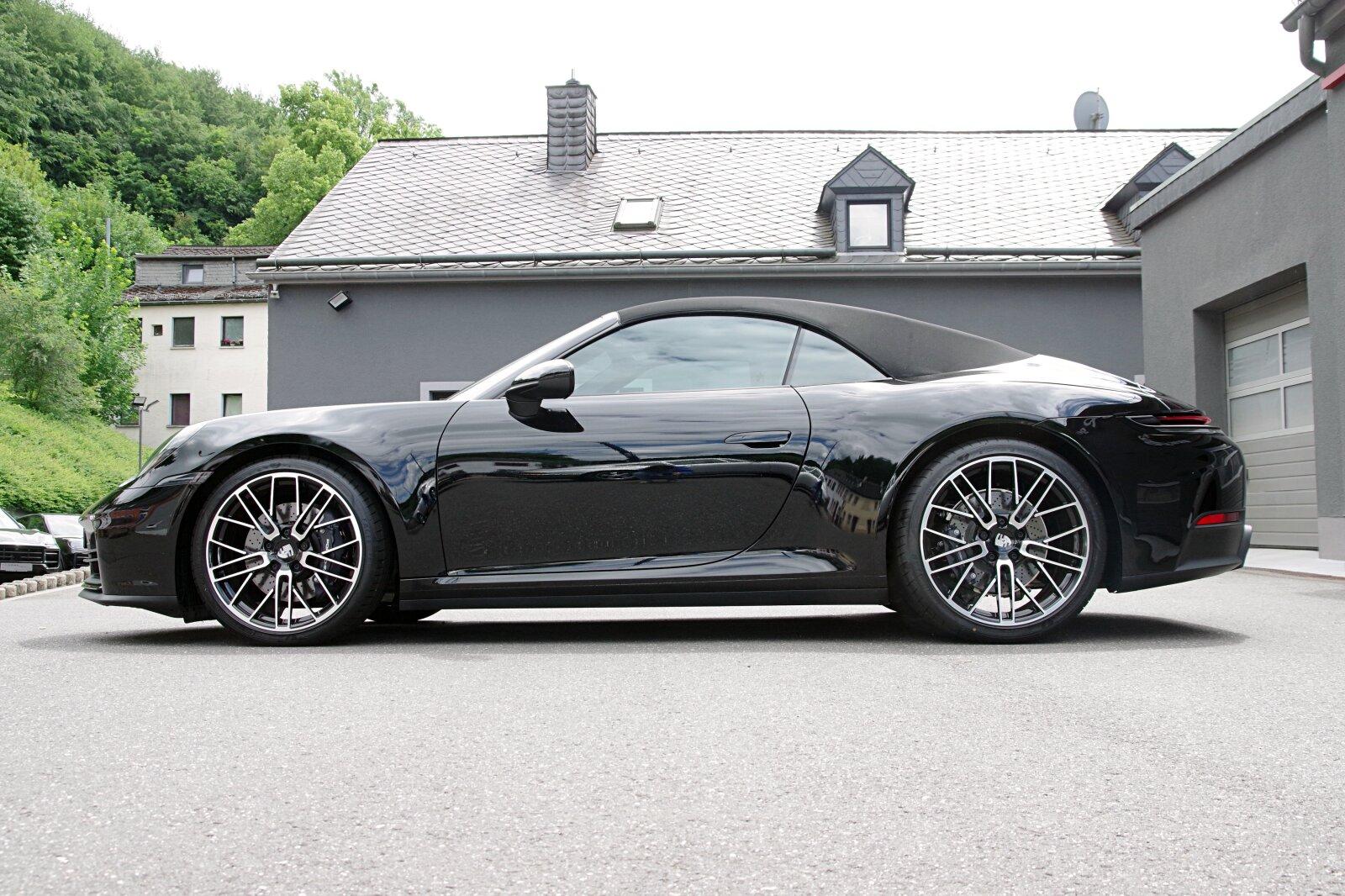 Porsche 992.2*Sportabg.,Chrono,BOSE,Sitzlüftung,14-Wege*