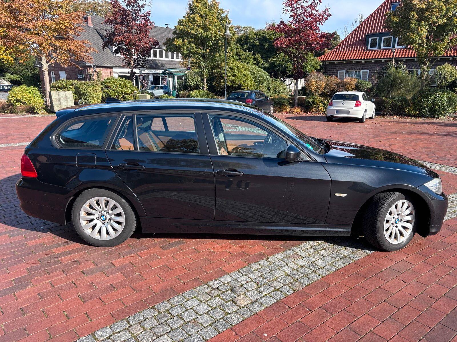 BMW 320 2012 — engine 184 HP (135kW)