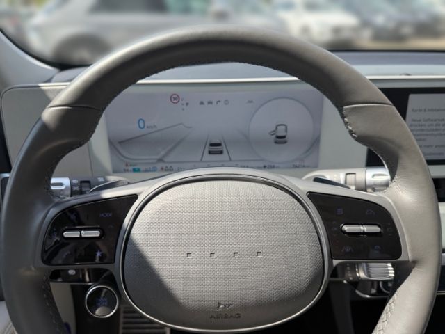 Fahrzeugabbildung Hyundai IONIQ 5 Uniq Elektro 4WD 72 +LEDER+KLIMA+PDC+RFK