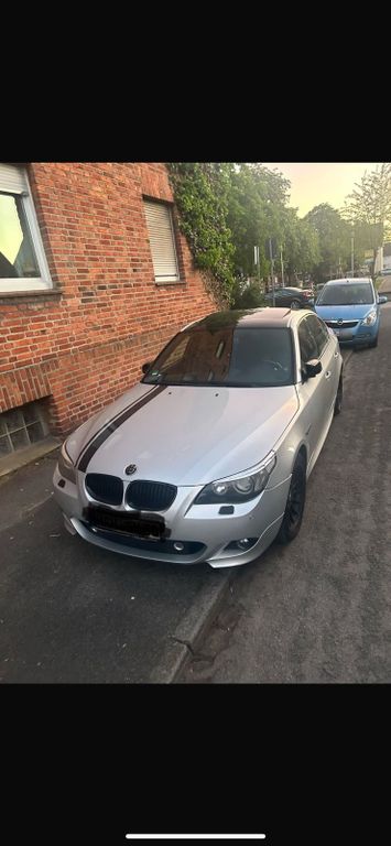 Image of BMW 530