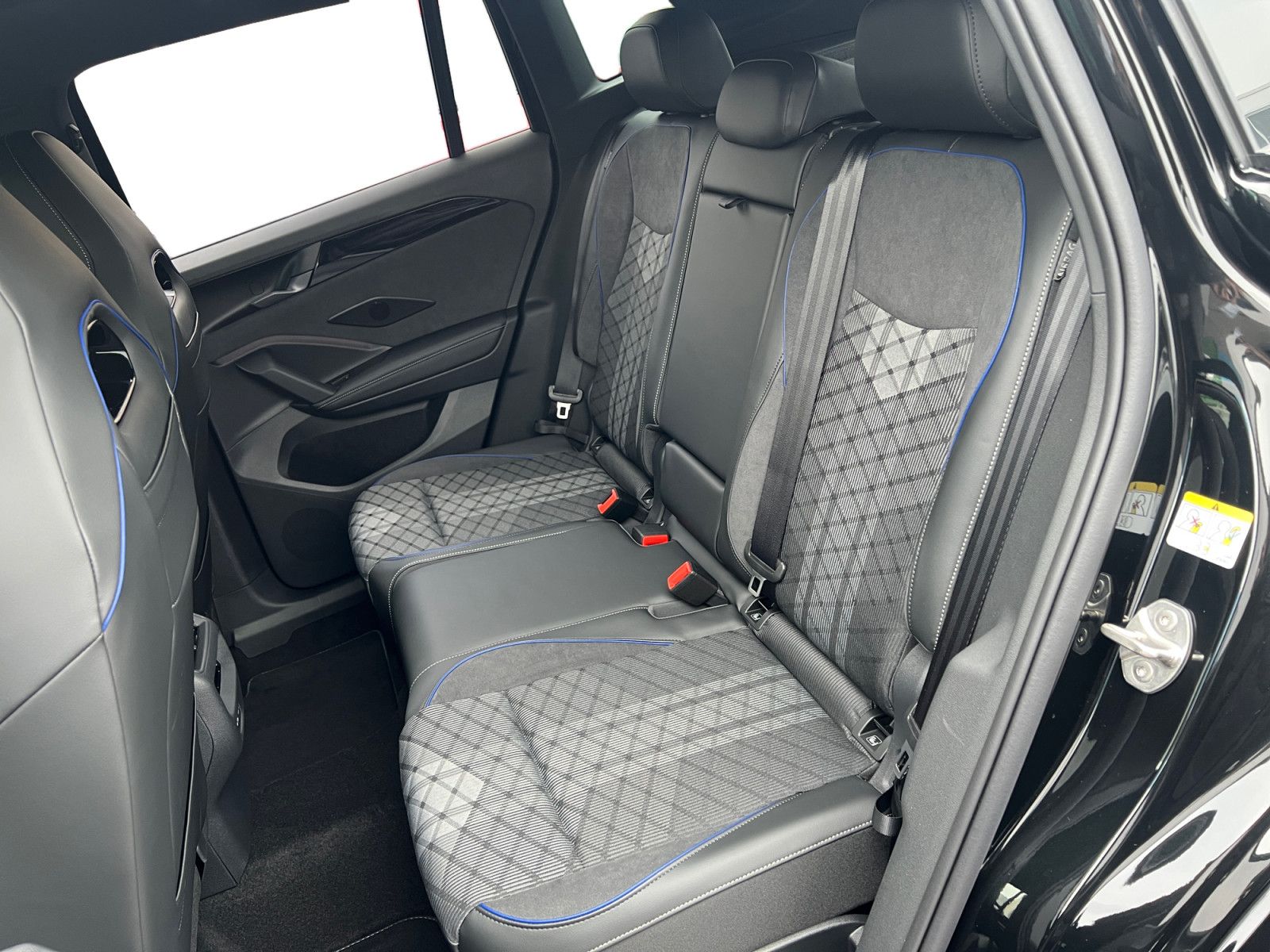 Volkswagen Tiguan - Bild 11