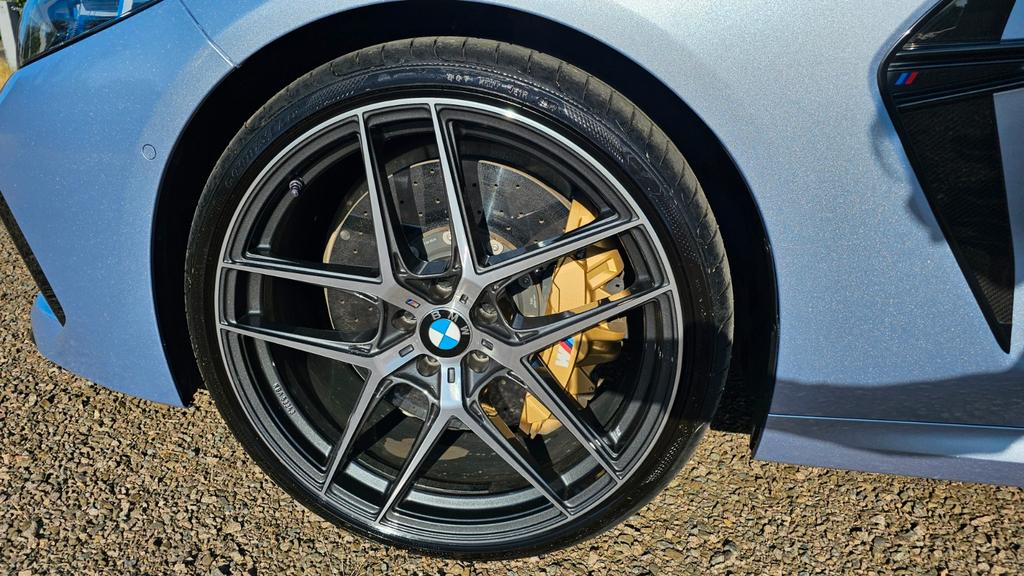 BMW M8