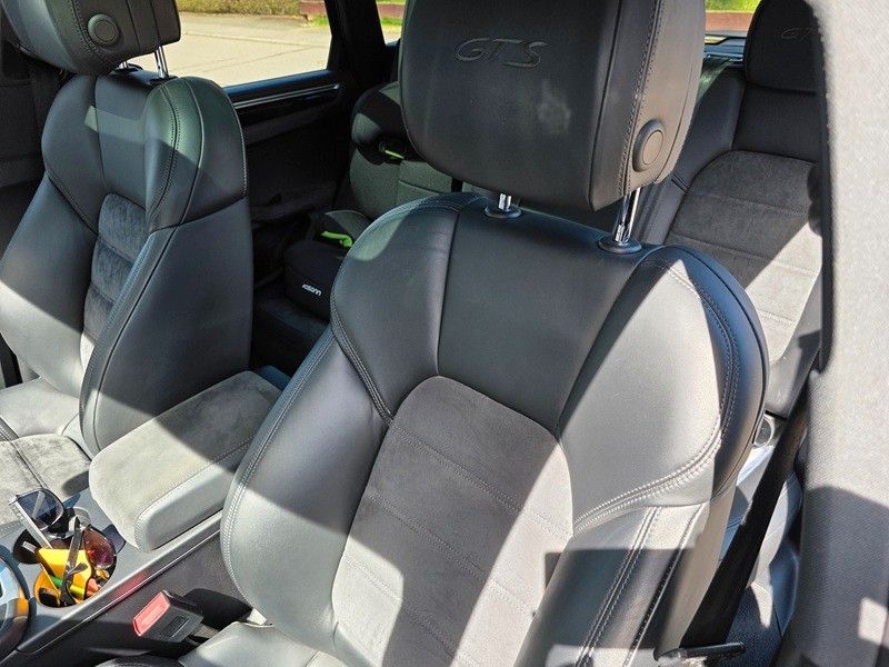 Image of Porsche Macan
