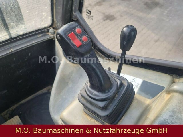 Fahrzeugabbildung Ahlmann AX 850 /  SW / Schaufel / Palettengabel /