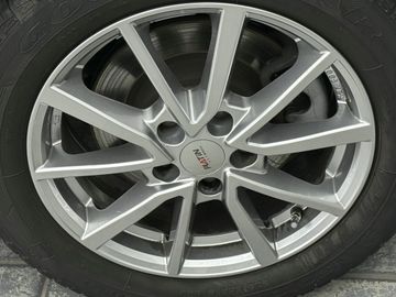 Mercedes B 220 - 6