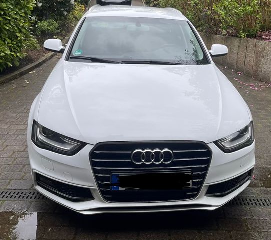 AUDI A4 2.0 TDI Avant Ambition - s Line + AHK