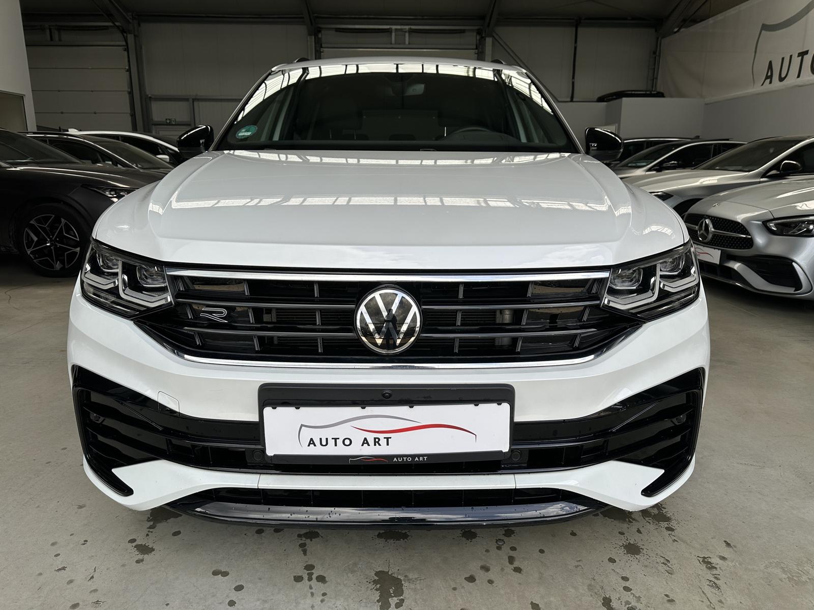Volkswagen Tiguan R-Line eHybrid Navi Pano AHK SHZ ACC HUD