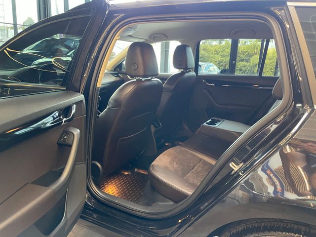 Skoda Octavia Combi L&K 4x4 *BI-XENON*NAVI*PDC*SZHZ*