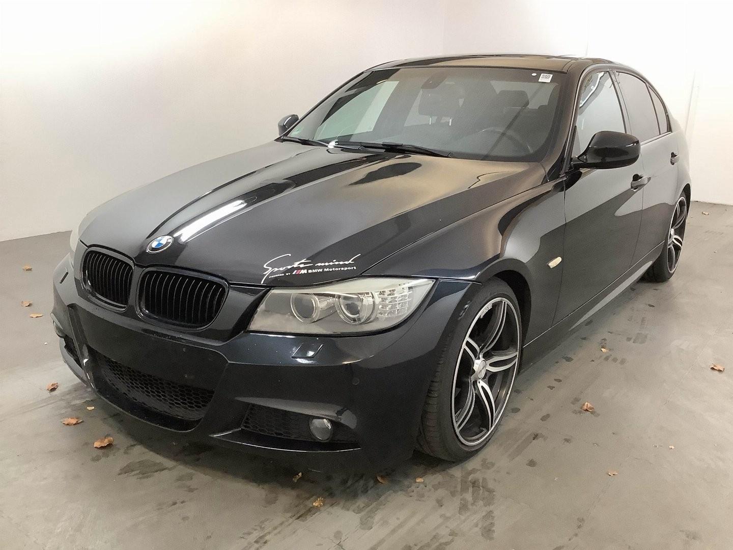 BMW 318i/M-Sportpaket/Navi/Leder/Xenon/SD/18"Zoll/