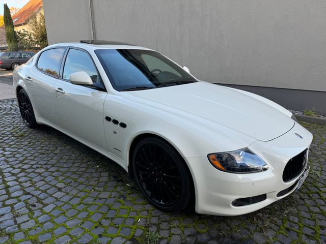 Maserati Quattroporte 4.7 V8 Sport GTS Automatik