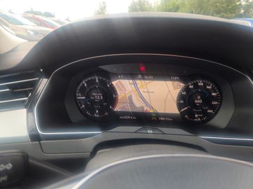 Volkswagen Passat Variant - 11