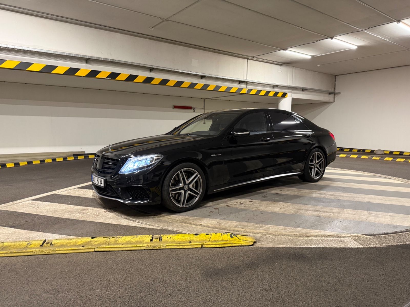 MERCEDES-BENZ S 63 AMG Mercedes-AMG S 63 4MATIC L AMG