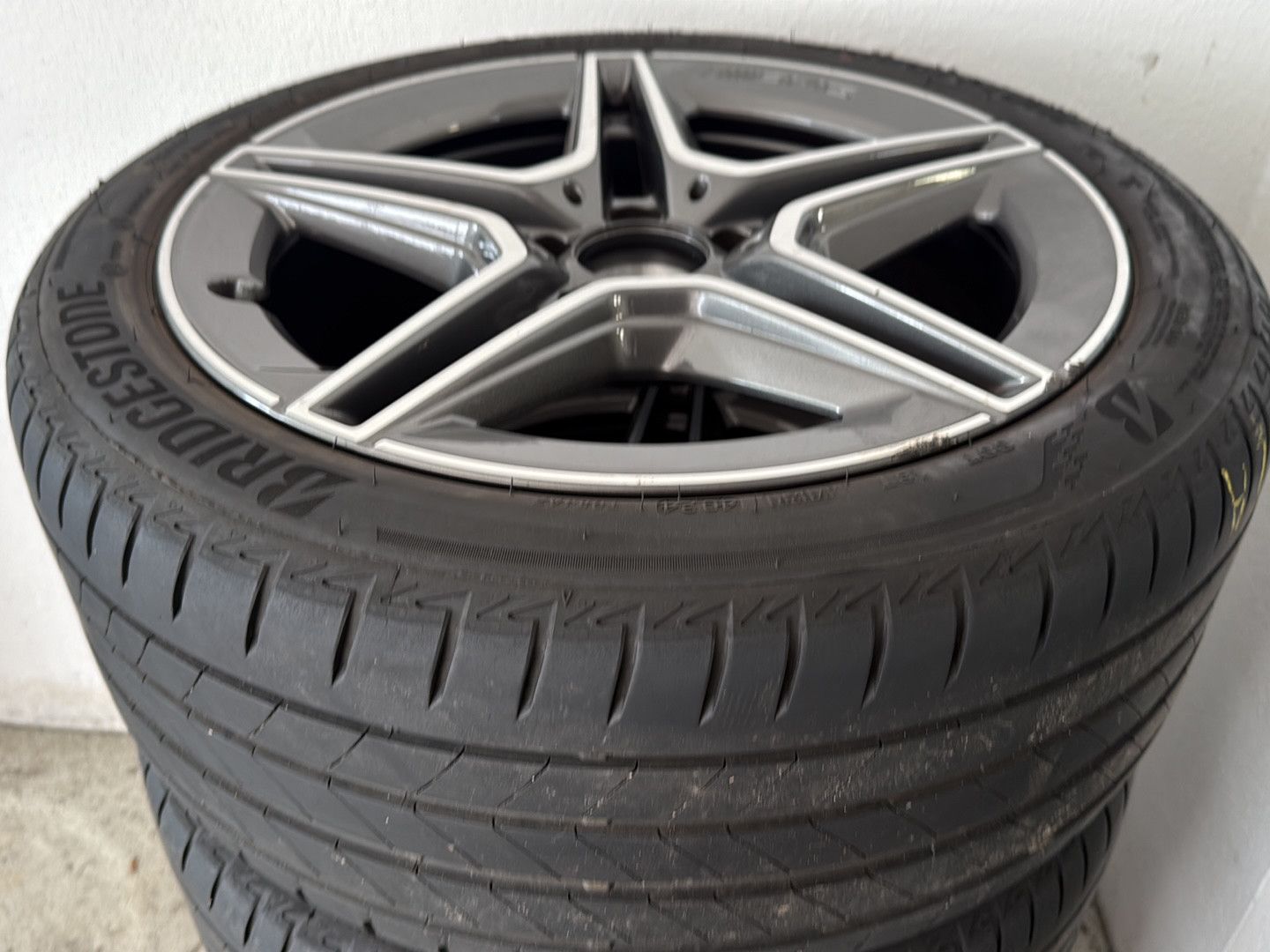 Fahrzeugabbildung Mercedes-Benz C 300 e T-Modell / unfallfrei/ AMG Line