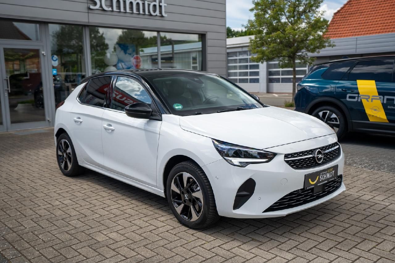 Fahrzeugabbildung Opel Corsa F e Elegance