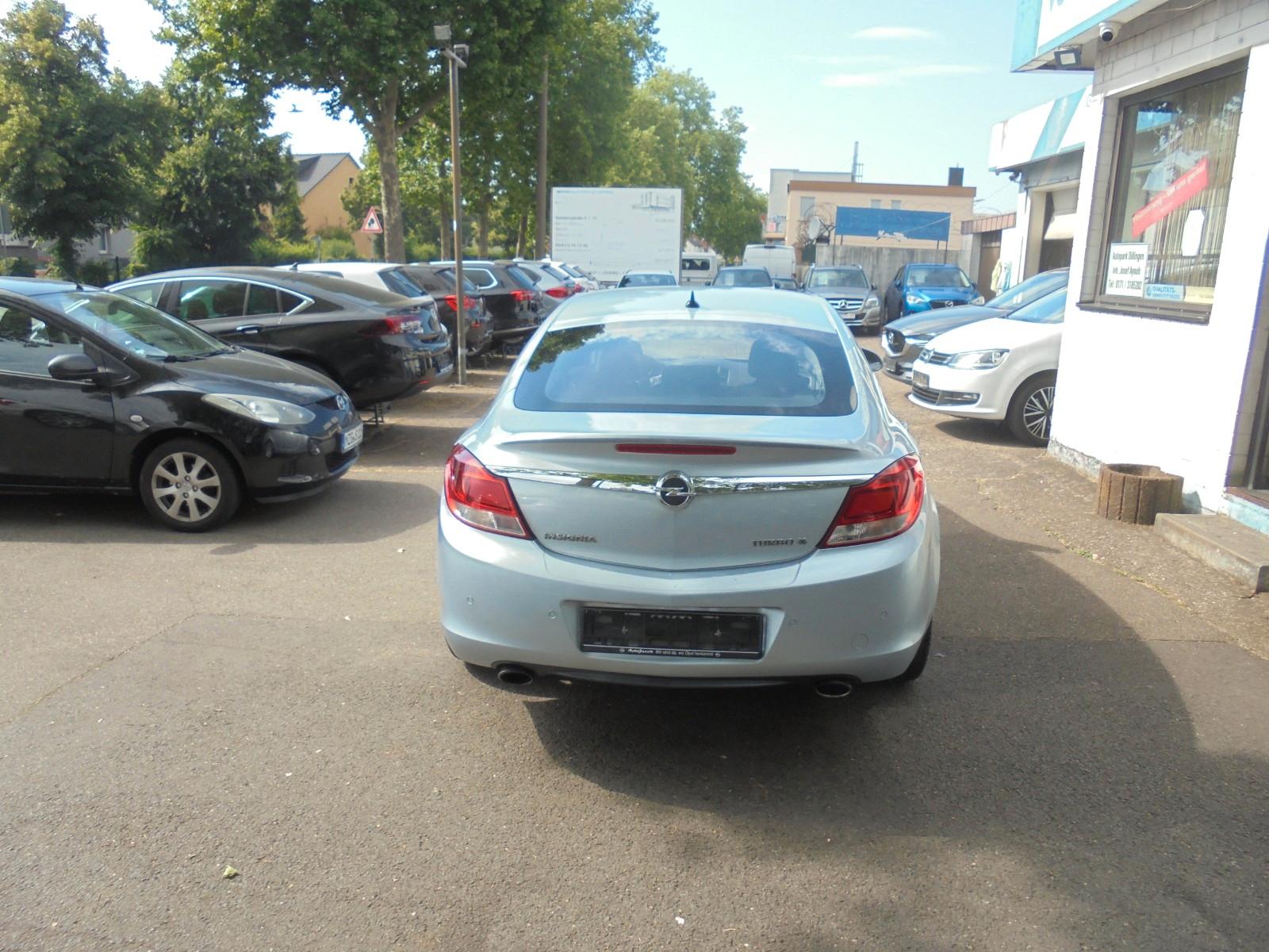Opel Insignia A Lim. Sport 4x4"NAVI-XENON-LEDER"