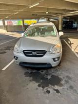 Kia Carens Diesel Export - Kia Carens aus 2007 mit Diesel-Antrieb