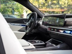 BMW 740 – 19 / 35