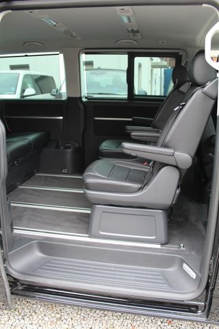 Volkswagen T6.1 Multivan Comfortline 150PS DSG AHK Standhzg
