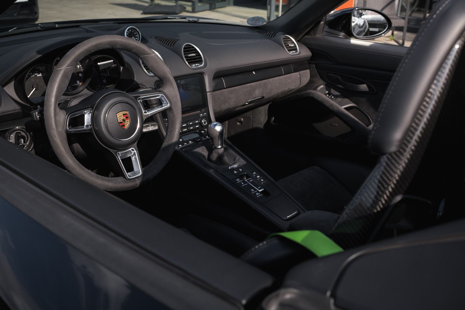Fahrzeugabbildung Porsche Boxster 718 Spyder-BOSE -Sound-Approved-1. Hand
