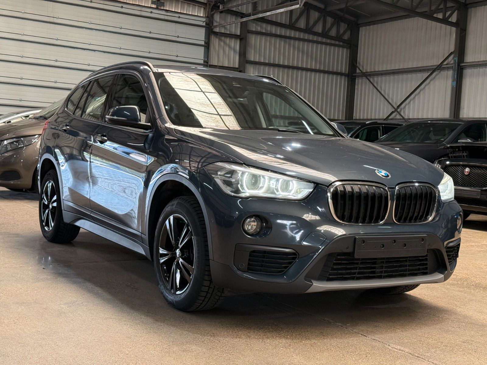 BMW X1 - 1