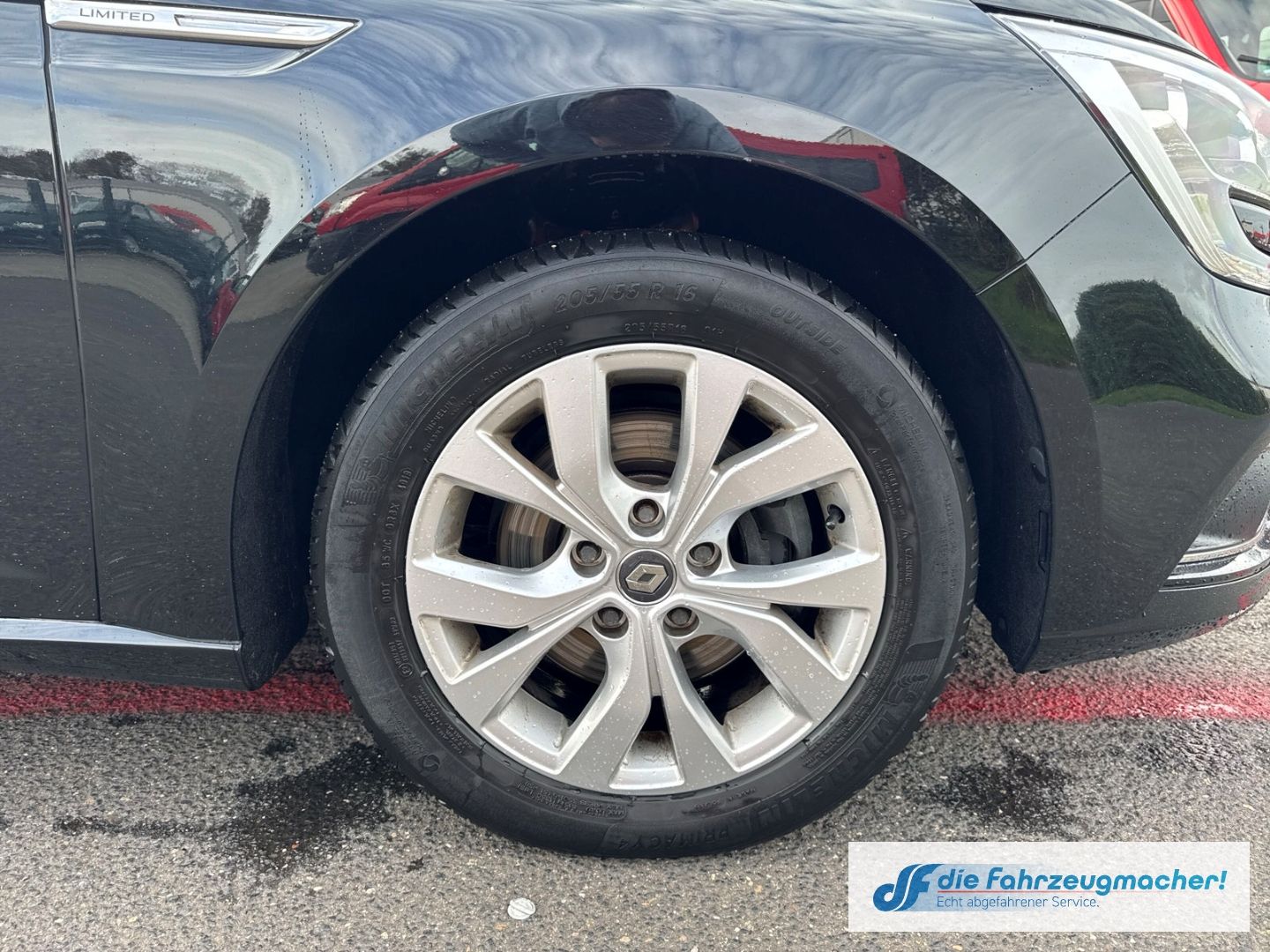 Fahrzeugabbildung Renault Megane IV Grandtour Automatik Limited *EXPORT