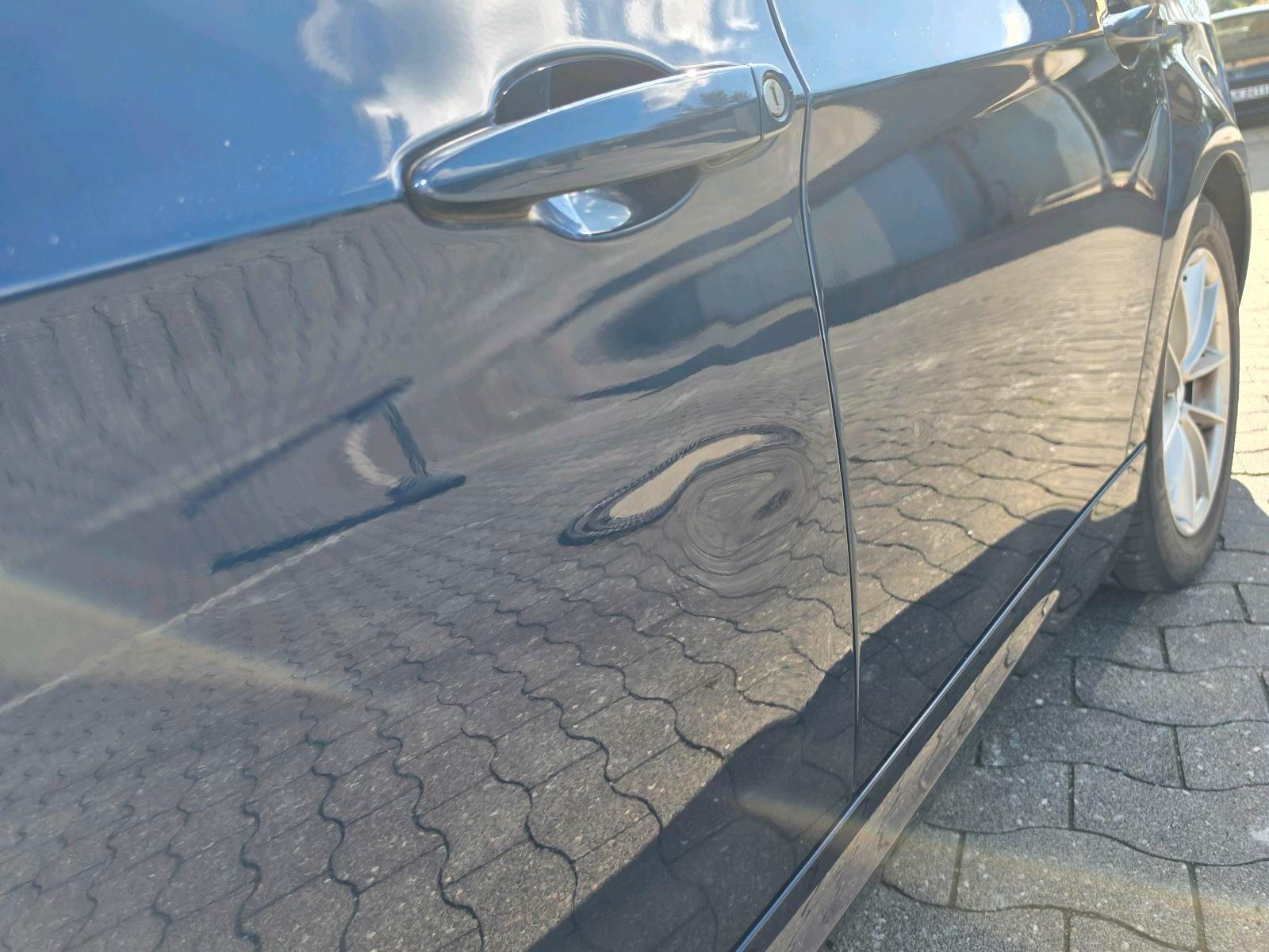 BMW 318 2011 — photo 7