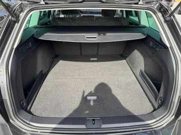Volkswagen Passat Variant - 8