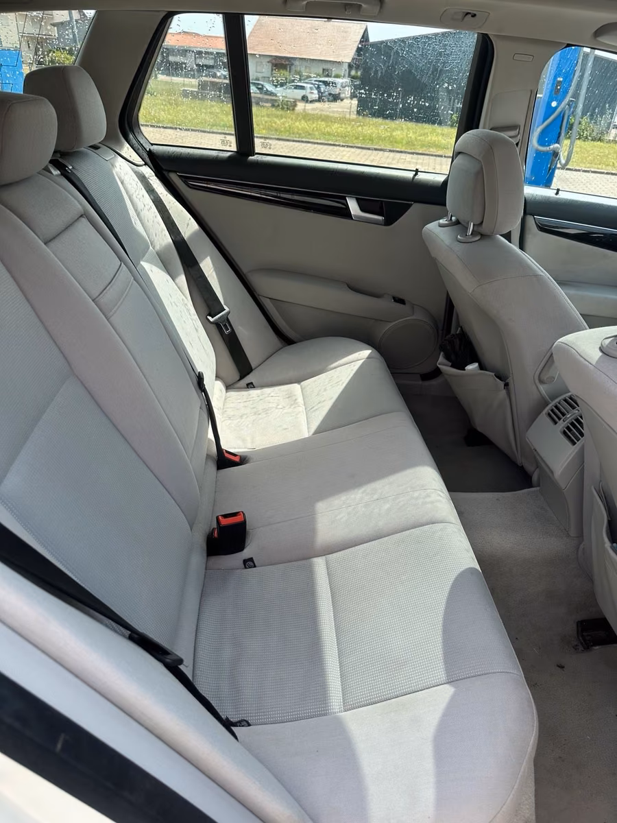 Mercedes-Benz C200 2012 — photo 5