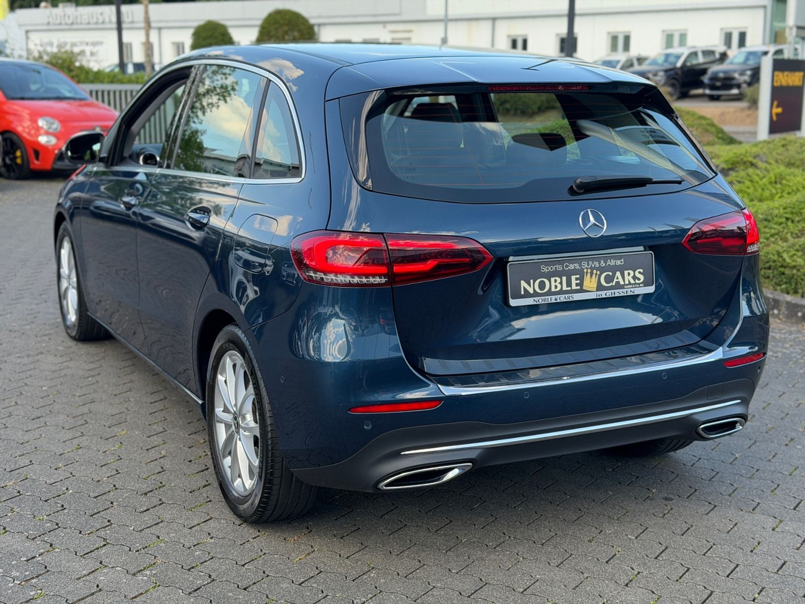 Fahrzeugabbildung Mercedes-Benz B 200 Progressive KLIMA LED NAV RFK SHZ ALU