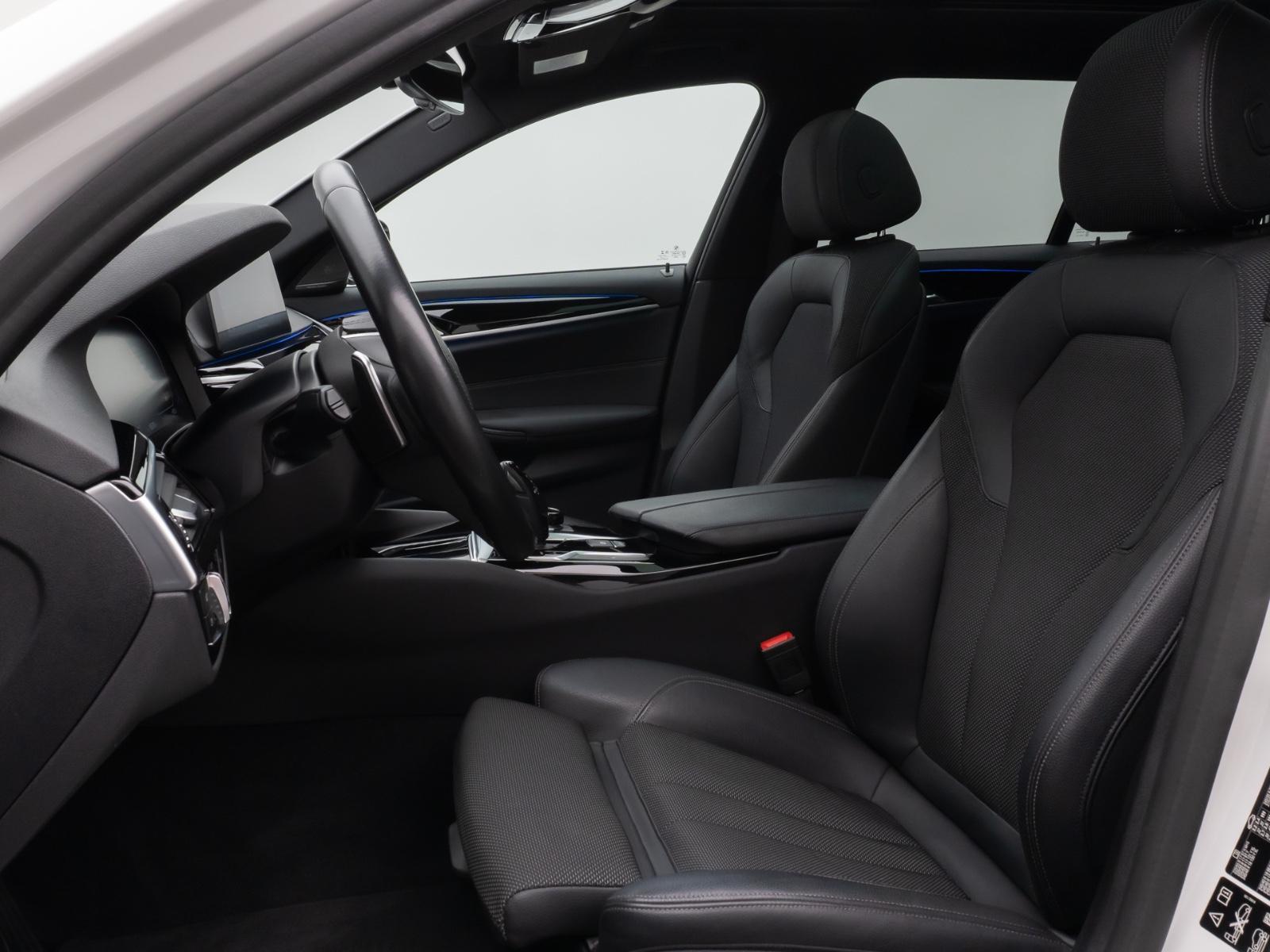 BMW 520d xD Tour Sport Line Pano H/K Exklusiv Paket