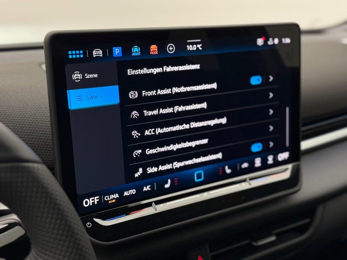 Volkswagen T-Roc 1.5 eTSI DSG R-Line +ASSISTENZ+360CAM+HUD+