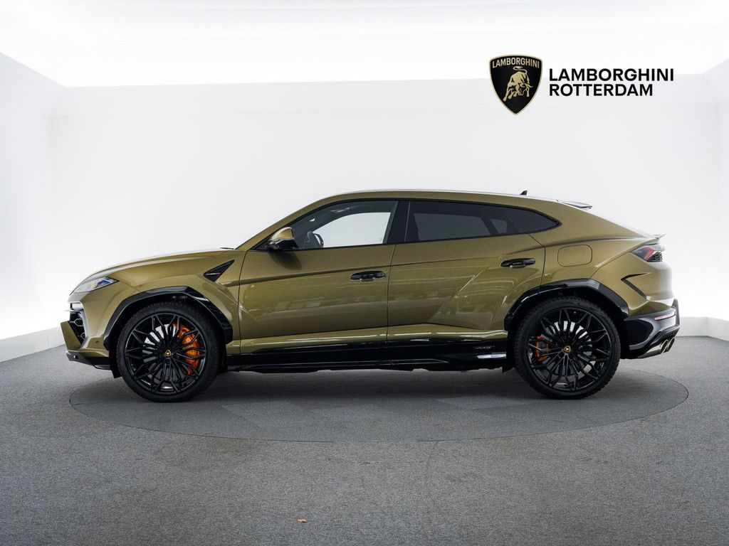 Lamborghini Urus — fotografia 2