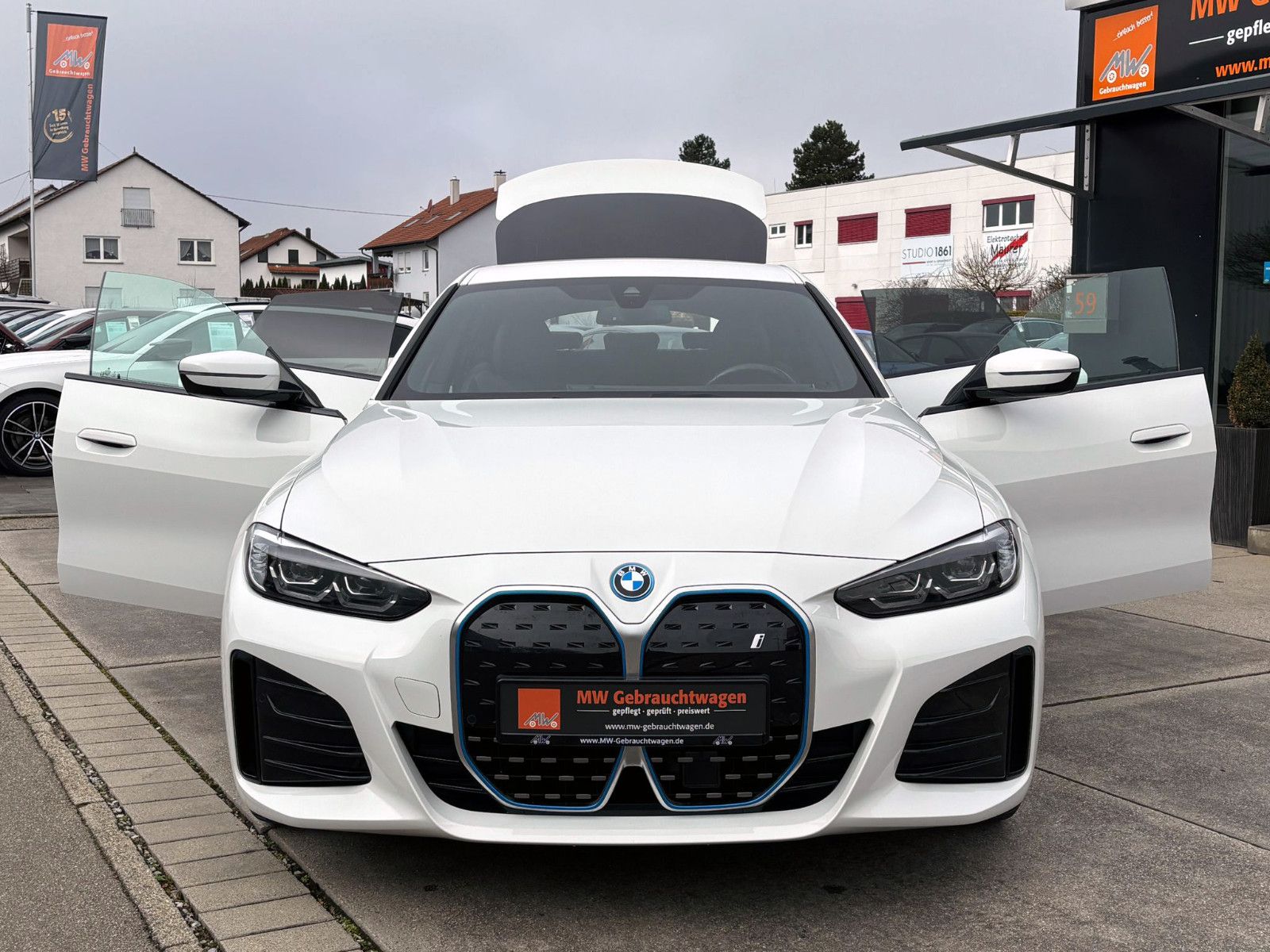 Fahrzeugabbildung BMW i4 eDrive40 Gran Coupe M-Sport LED AHK KAM ACC