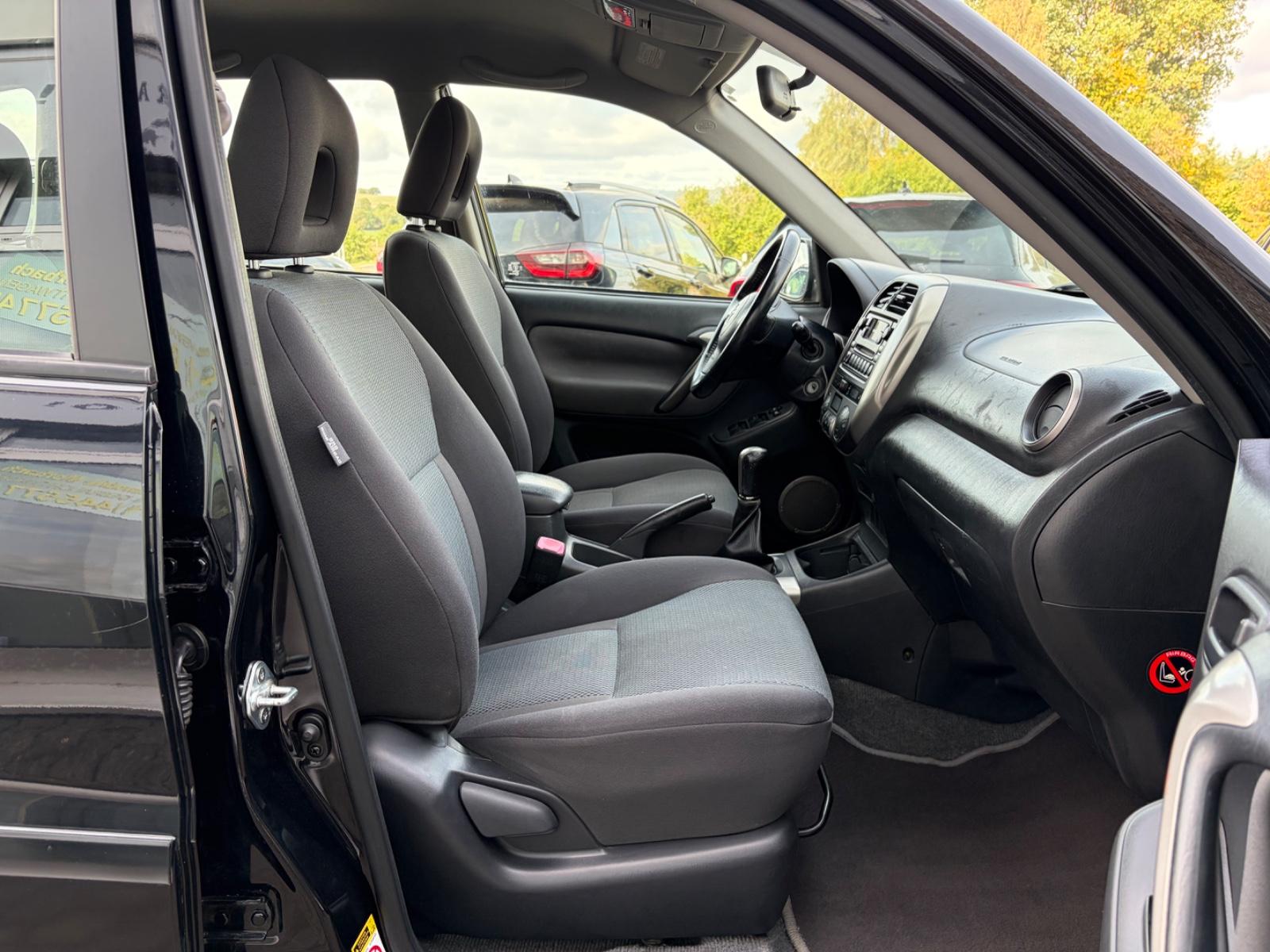 TOYOTA RAV 4 2.0 150CH 4X4