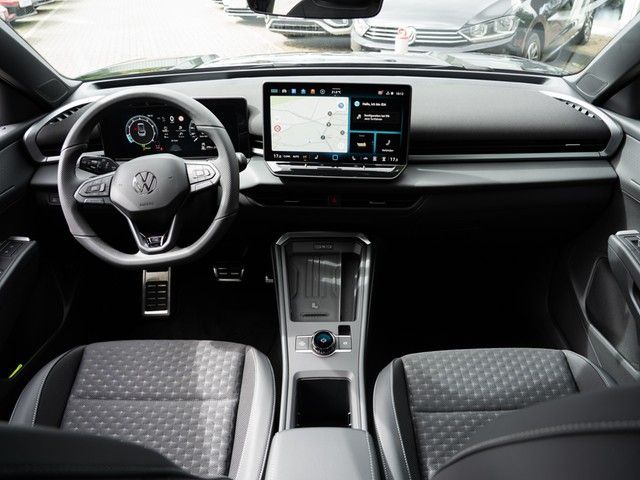 T-Roc R-Line eTSI DSG Black Style DCC AHK 8-fach